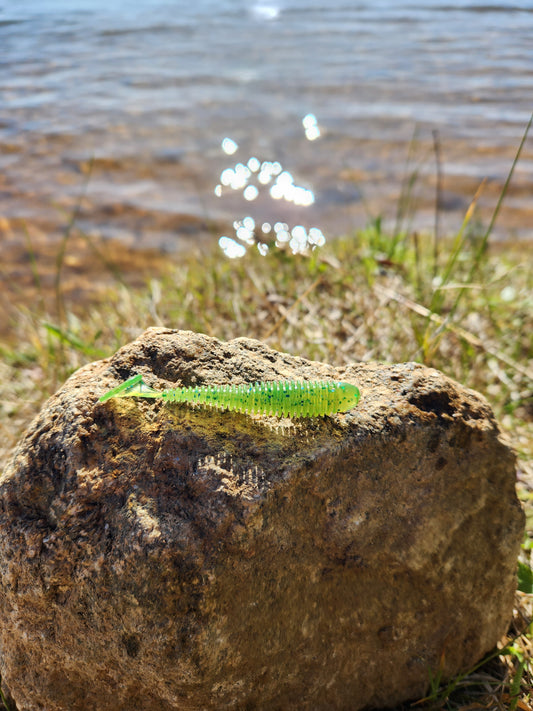 Green paddle tail